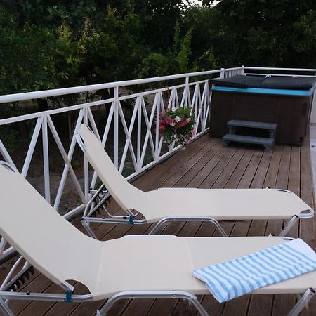 Luxury Fani House Next To Harbor Area With Jacuzzi Apartment Paphos Luaran gambar