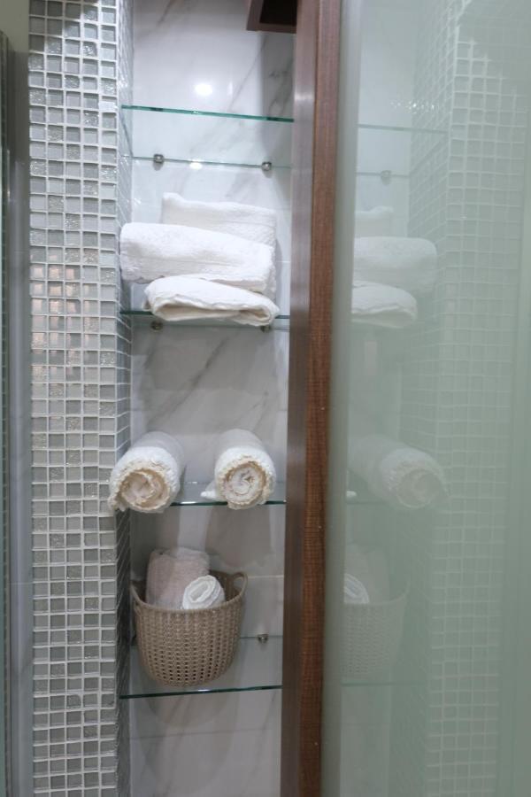 Luxury Fani House Next To Harbor Area With Jacuzzi Apartment Paphos Luaran gambar